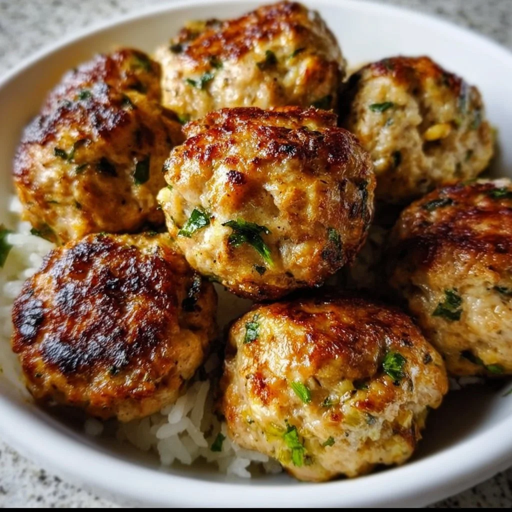 Mediterranean Chicken Meatballs: A Flavorful Delight!